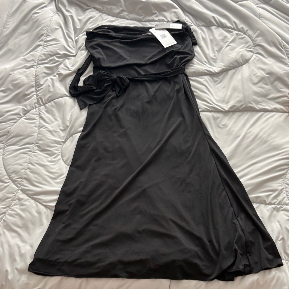 Tiger Mist Elegant Black Women's Dress